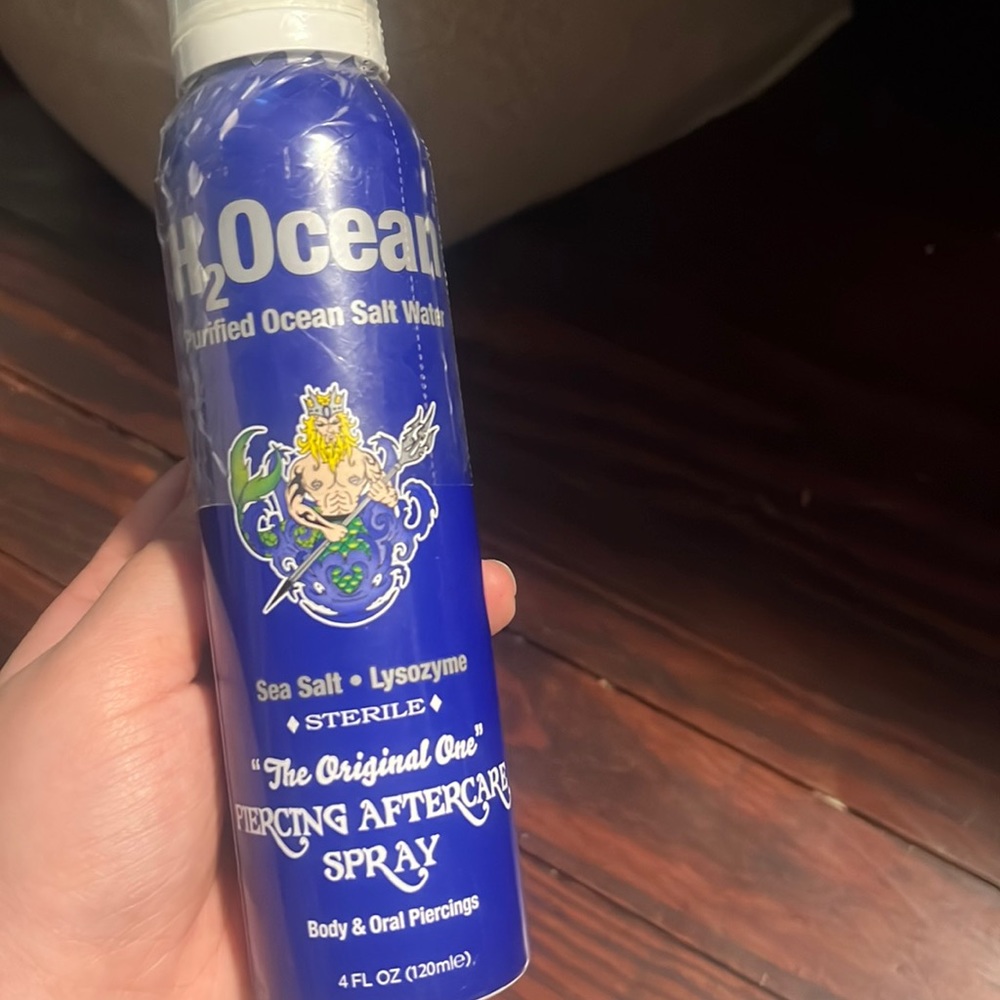 H2O ocean purfied sea salt water for cleaning the piercing